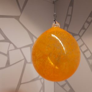 Glaskula, orange ca 7cm i diameter