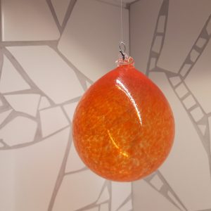 Glaskula, röd ca 7cm i diameter